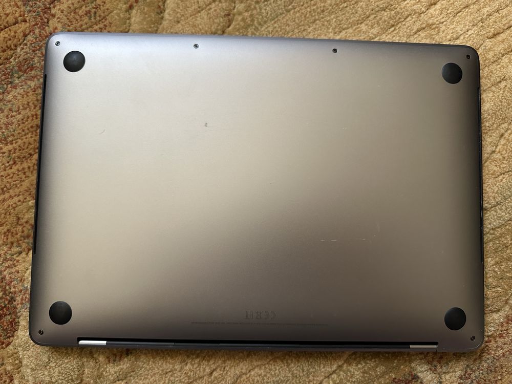 MacBook Pro 13.3” i5-10th gen/16/500 / 2020