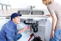 Efectuez instalații sanitare apă gaz hidrofoare mașini spălat aragaze