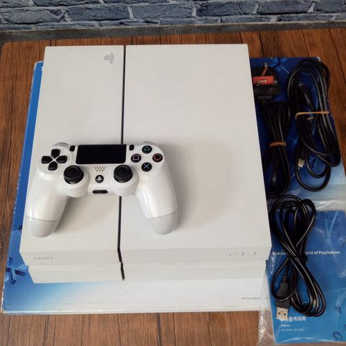 PS4 + 2 джойстика