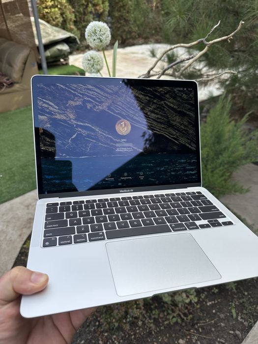 Macbook Air M1 8/256