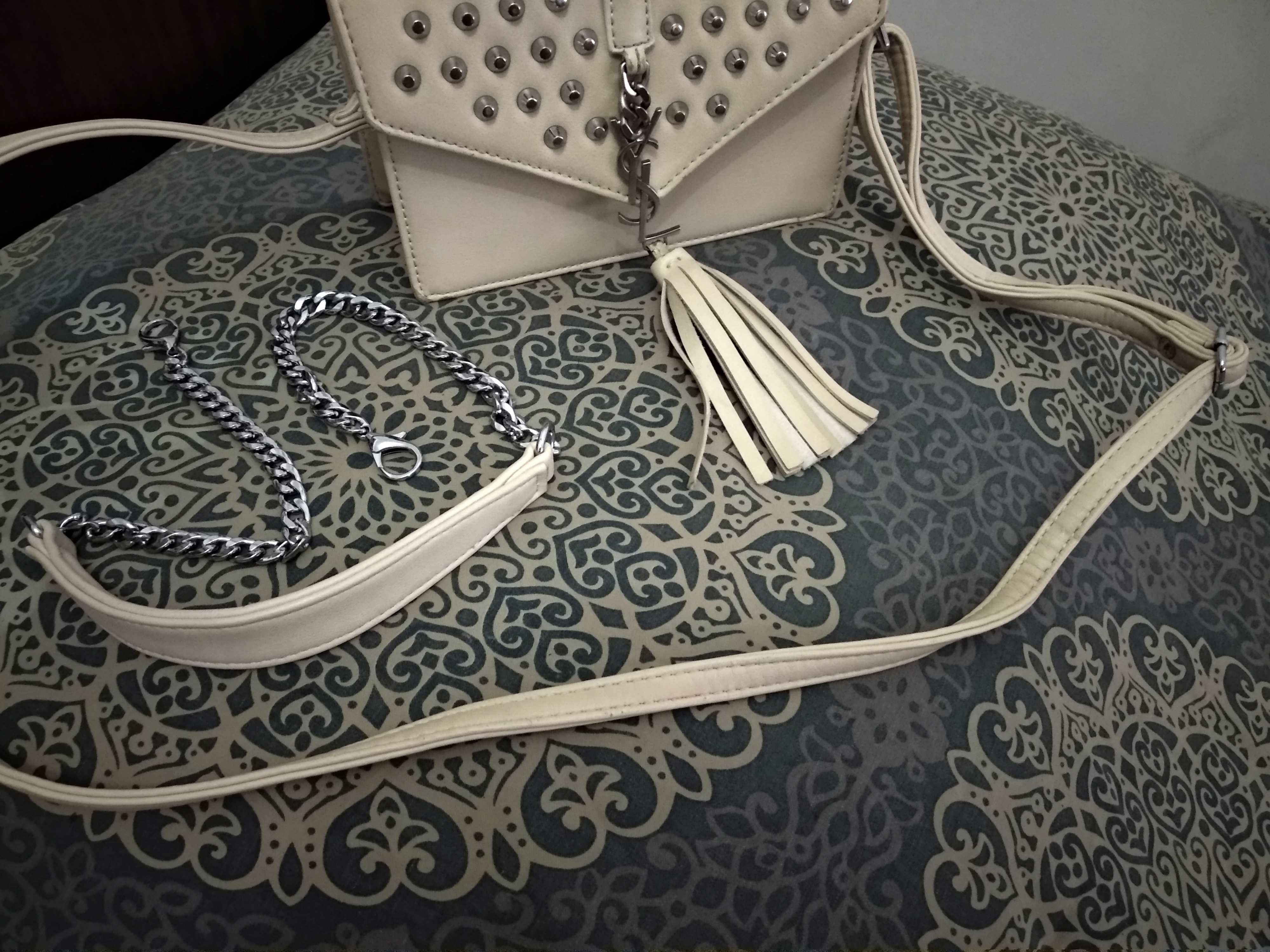 Женская сумка Saint Laurent.