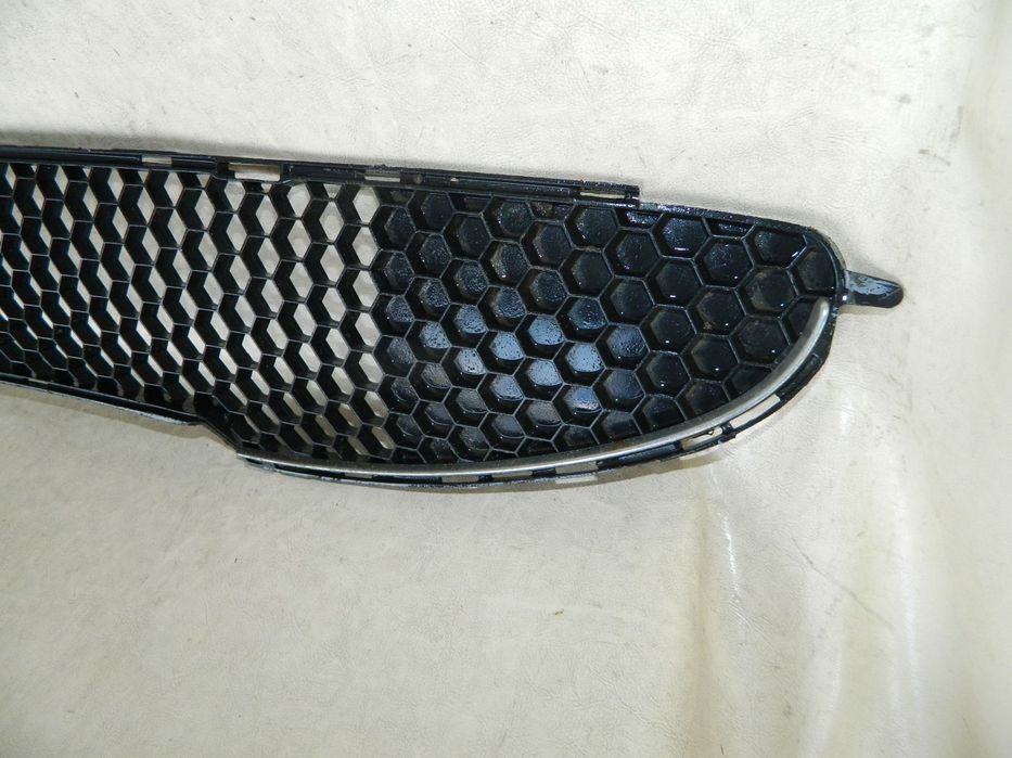 Grila intre proiectoare Peugeot 206, 2002, 2003, 2004, 2005, 2006, ,  cod origine OE 9648292477