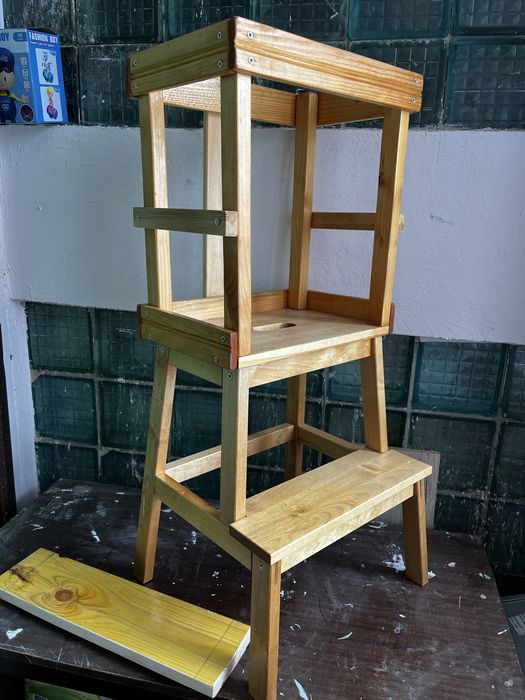 Помощна кула монтесори