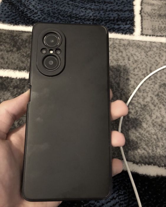 Huawei nova 9 se aproape nou