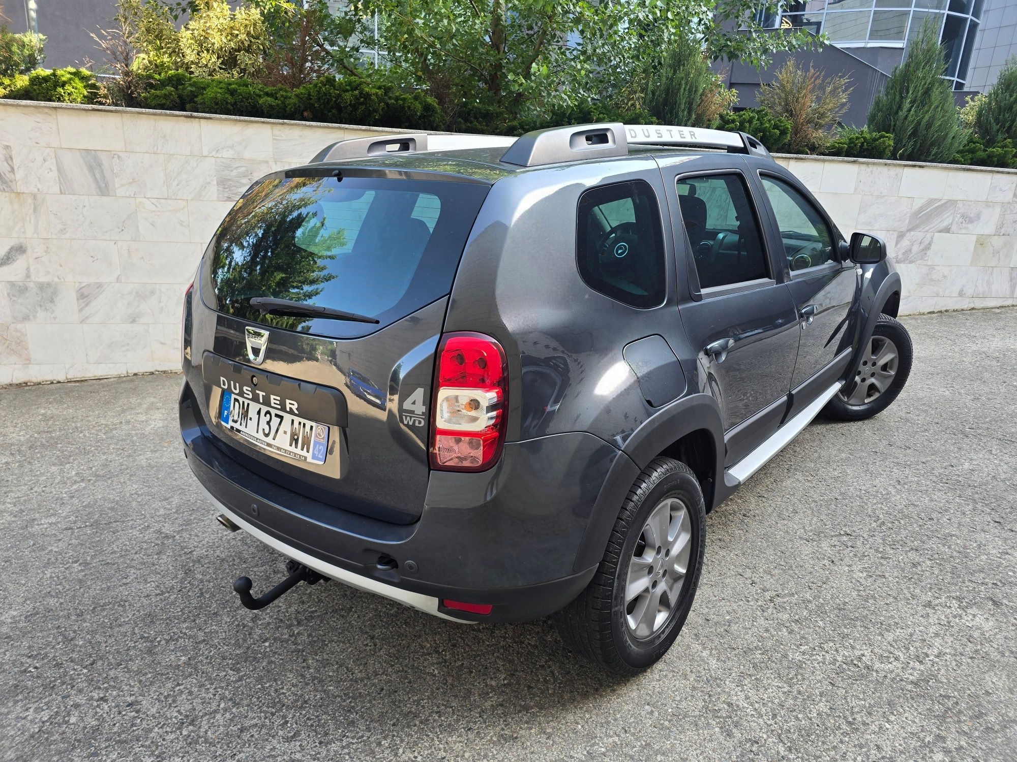 Dacia Duster 2014 / 4 x 4 / Prestige / Navi / Pilot / Senzori parcare