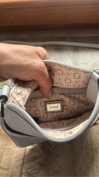 GUESS дамска чантичка