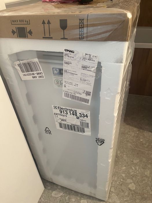 Masina de spalat rufe verticala Electrolux 6 kg, 1200 r, Clasa B, NOUA