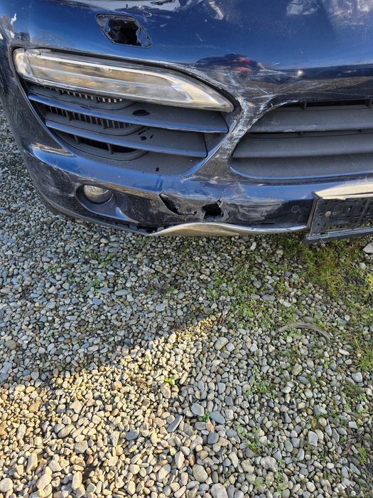 Vând Porsche Cayenne Avariat