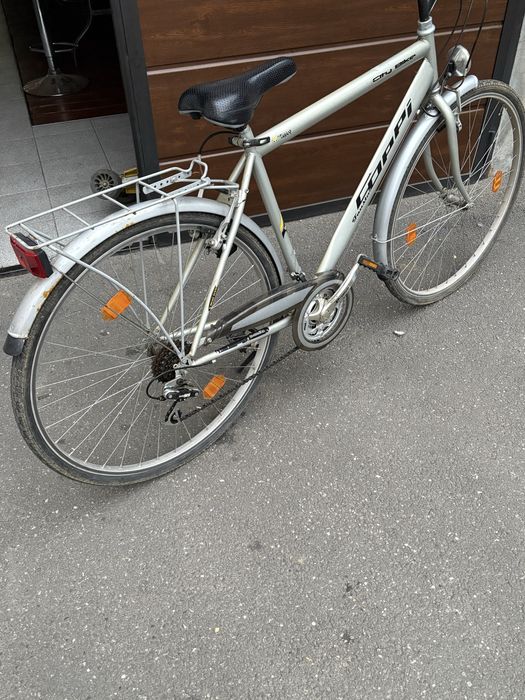 Vand bicicleta, italieneasca , cu 21 viteze , stare buna , dinam