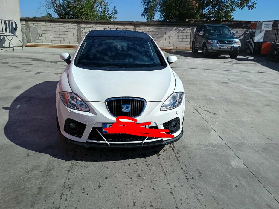 Vând Seat Leon FR