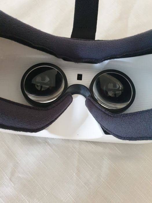 Vr gear samsung  (by oculus)