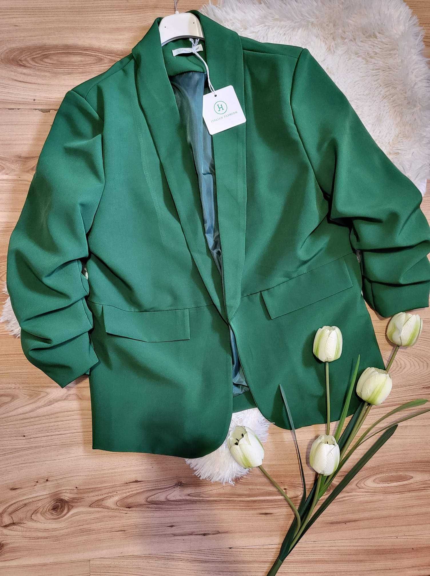 Ново зелено спортно-елегантно сако