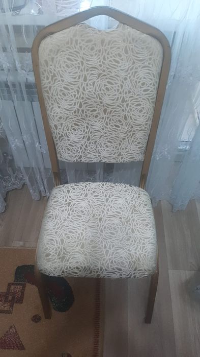 Продается стулья