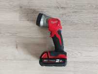 Lanterna milwaukee M18 TLED cu baterie acumulator 2 amperi, set