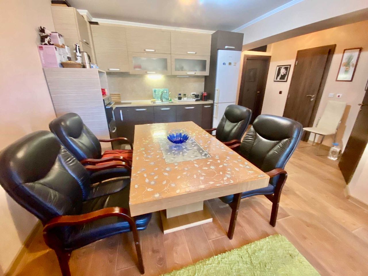 Продава се Тристаен апартамент в Свети Влас - 100 кв.м за 1350 €/кв.м - Снимка #2