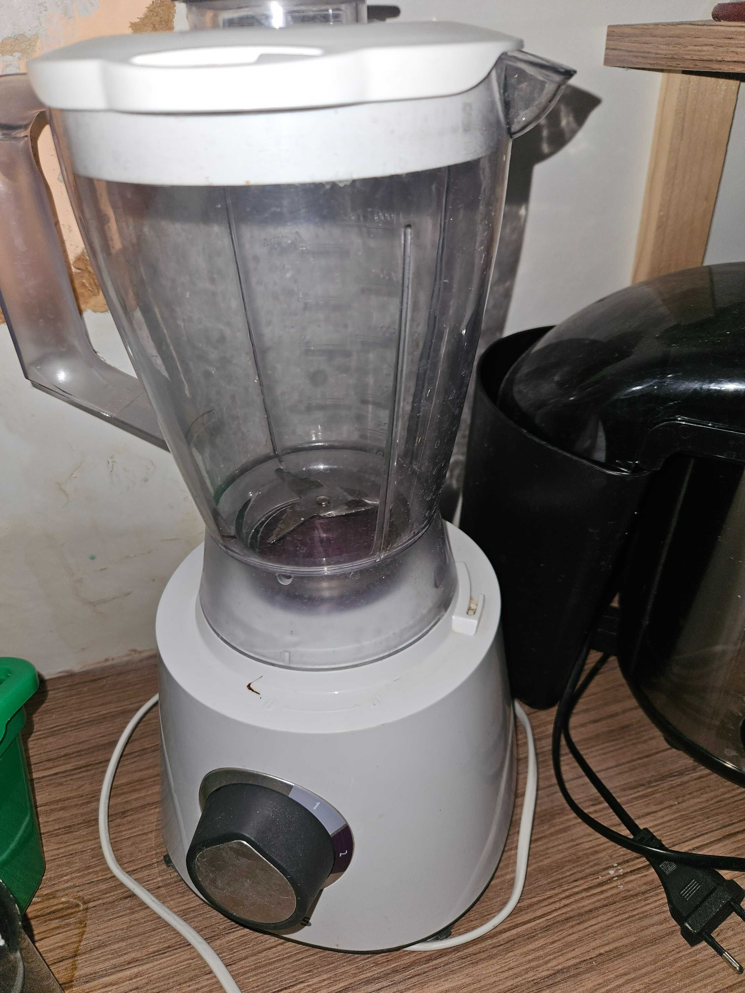 Кухнeнски роботи -2 вида