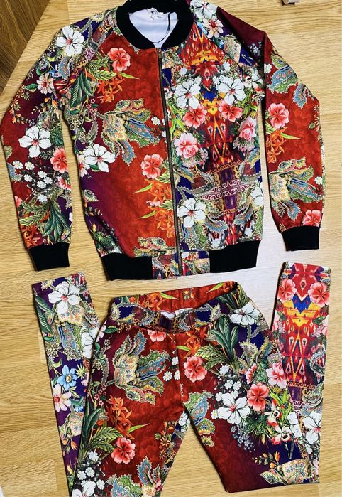 Compleu damă mărimea s