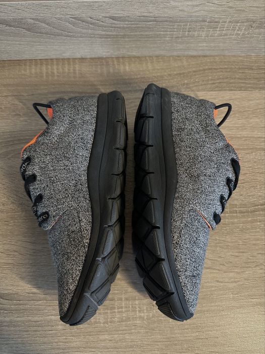 Сиви маратонки Superdry