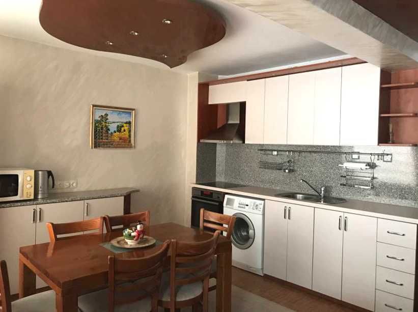 Дава се под наем Тристаен апартамент в Пловдив, Каменица 1 - 100 кв.м за 500 € - Снимка #1