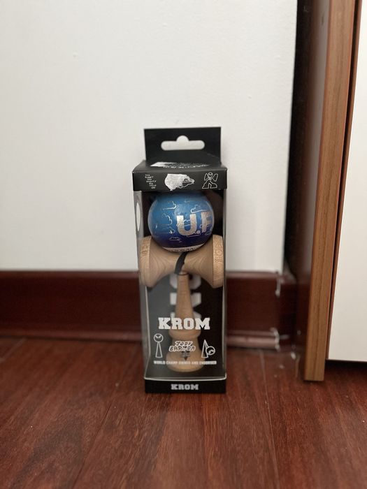 Kendama UFO KROM