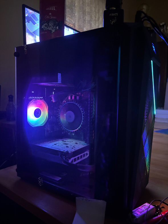 Vand sau schimb PC Gaming Diaxxa Light Gamer Intel i3-12100F