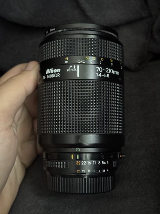 Obiectiv Nikon 70-210mm f/4-5.6mm  full frame