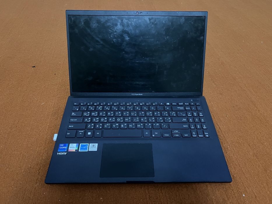 Kompyuter Asus igravoy