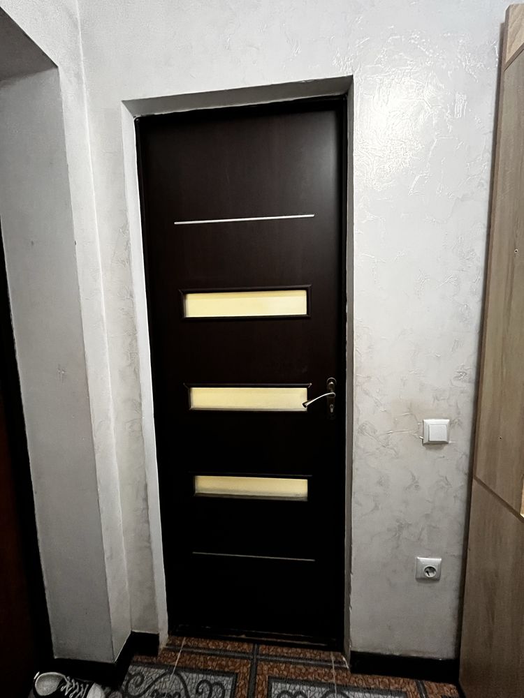 Срочно продается 5 дверей