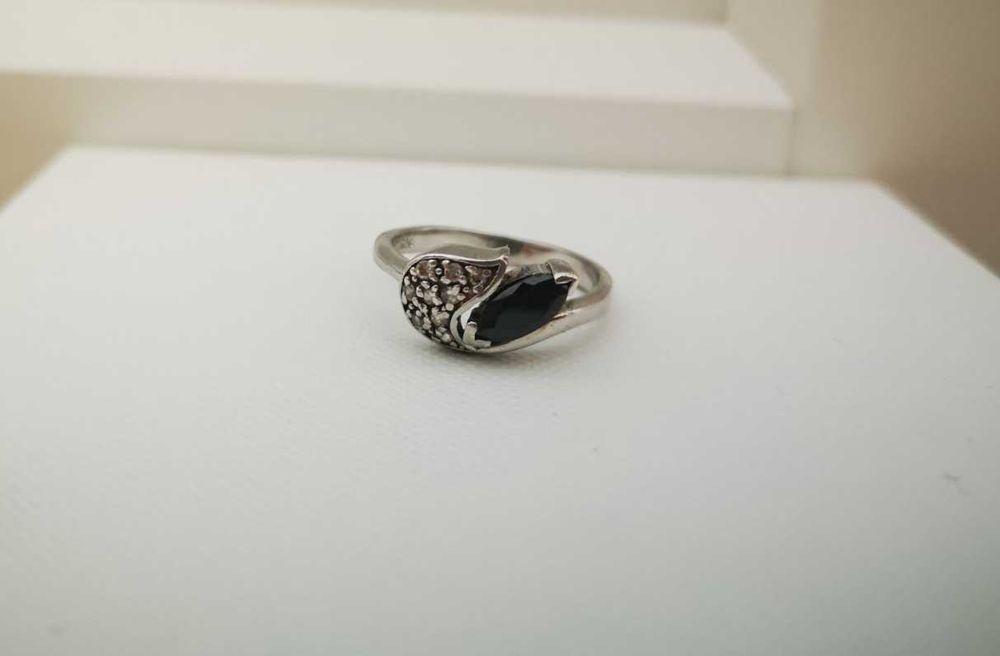 Сребърен пръстен с цирконий проба 925