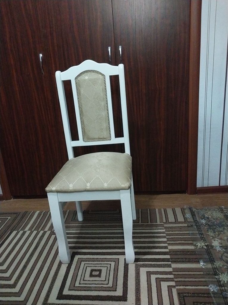 Стулья продам срочно