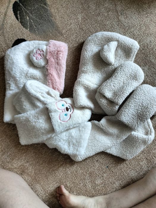 Одежда для девочек есть куртки