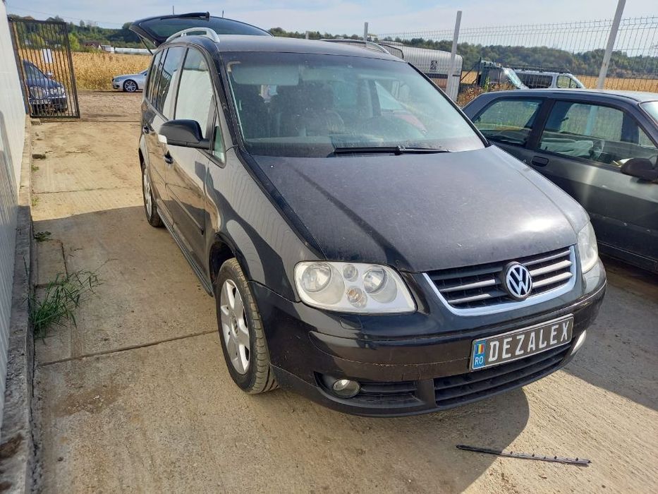 Dezmembrari Volkswagen touran 1.9 TDi DSG