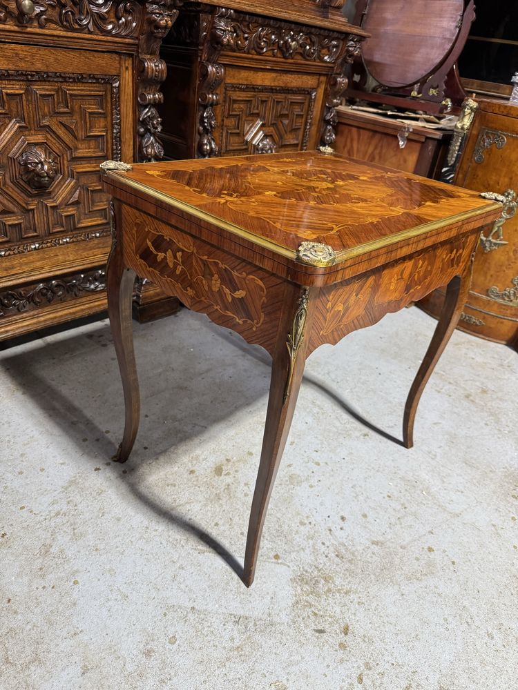 Masa de joc stil Louis XV din lemn cu intarsii si ornamente bronz