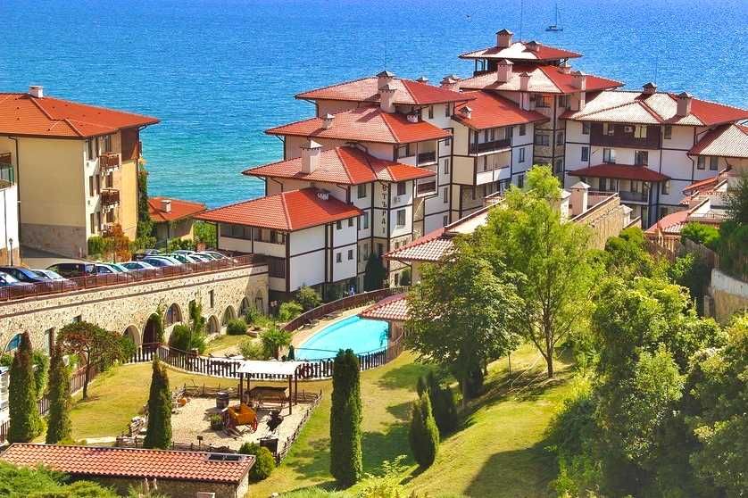 Продава се Двустаен апартамент в Свети Влас - 65 кв.м за 1462 €/кв.м - Снимка #18
