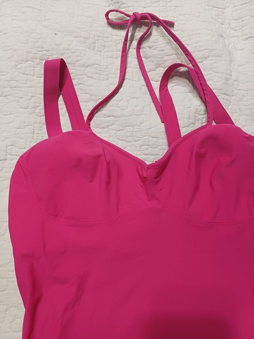 Бюстие Nike,S размер