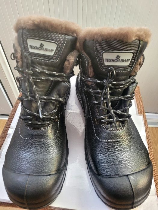Зимние меховые ботинки