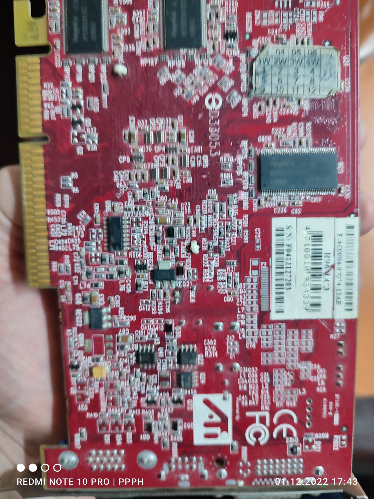 Ati radion videocarta + kingston 256mb x 4 OZU dimm