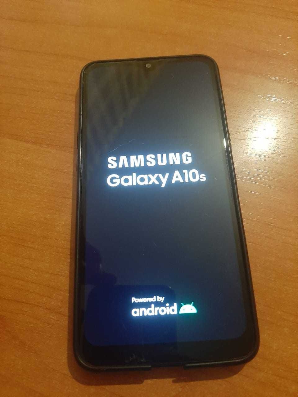 Продам телефон Samsung Galaxy 10s 2/32гб