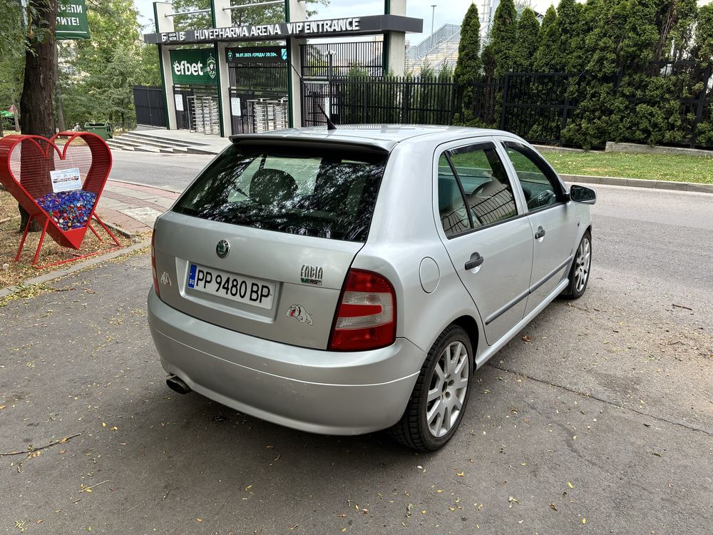 Шкода Фабия VRS 1.9 131 Десен Волан