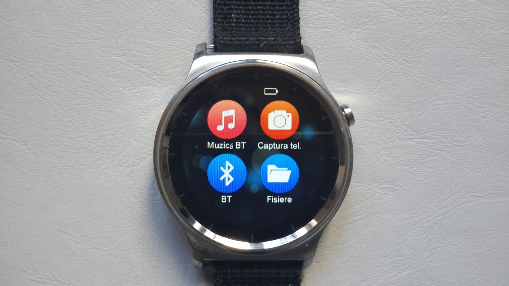 Smartwatch Mira 9500 display zafir