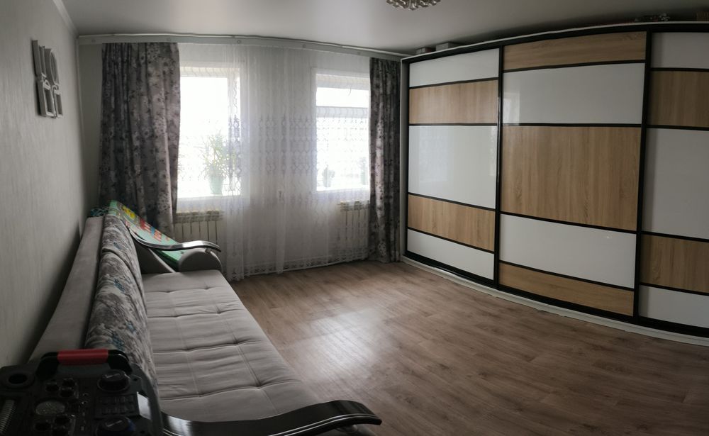 Продам 3х комнатную 52кв.м квартиру в четырёх квартирном доме.