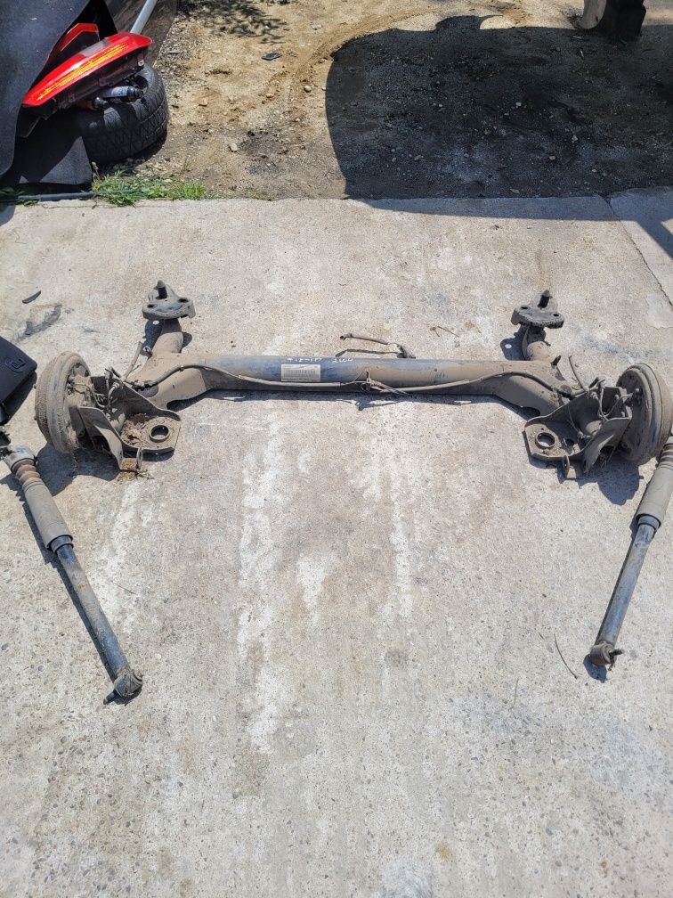Punte spate arcuri ford fiesta