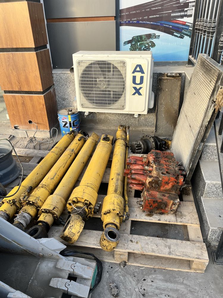 Hyunday 1400,Catapillerlarga tòğri keladgan kurug sotiladi holat ideal