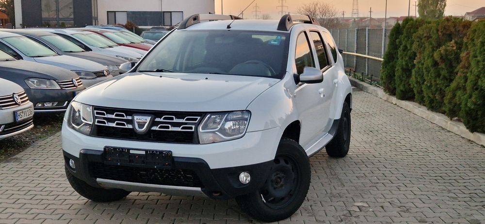 Vand Dacia Duster 1.6 mpi 4x4 Model Facelift 2015 RATE Model Prestige