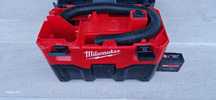 Milwaukee aspirator pe acumulator