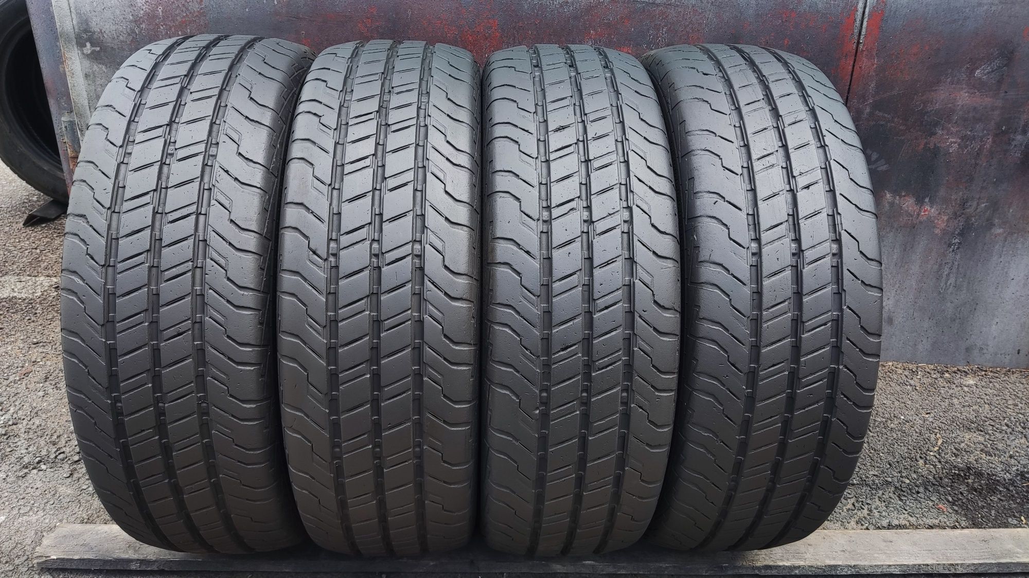4бр. летни бусови гуми 195/60/16C Continental Van Contact 100, дот21
d