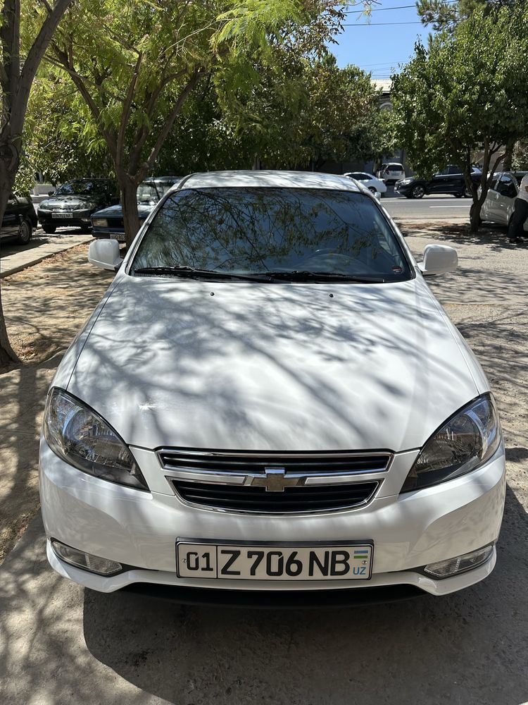 Lacetti gentra 39800 km yurgan
