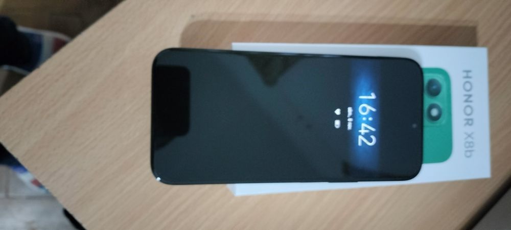 La schimb honor x8b impecabil