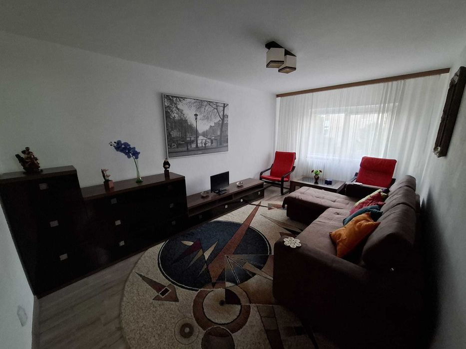 Închiriez apartament 2 camere recent renovat, zona Nord