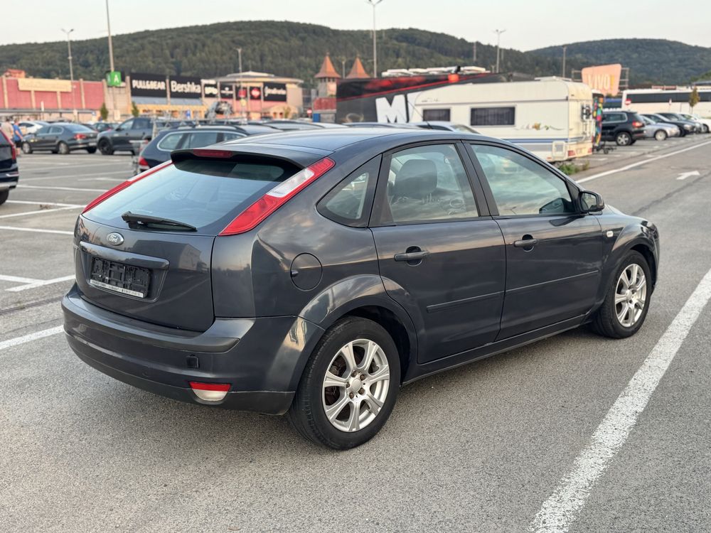 Ford focus mk2 1.6 benzina +gpl